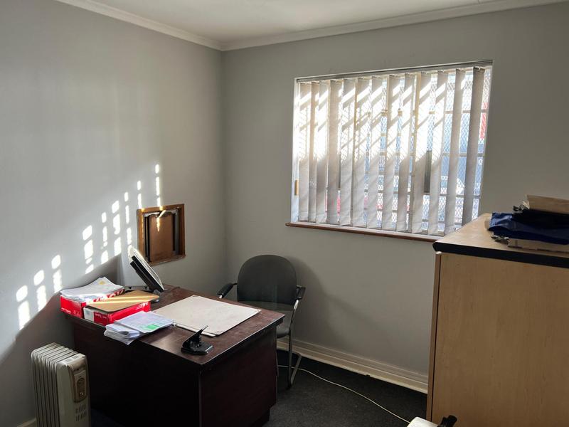 To Let commercial Property for Rent in North End Eastern Cape